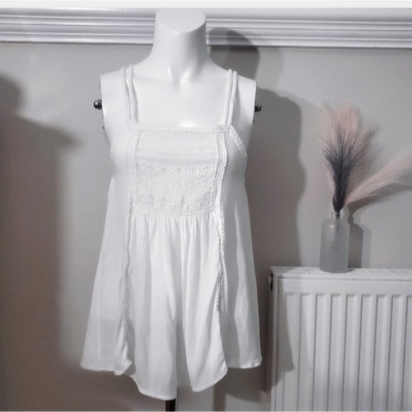 American Eagle Outfitters- White Embroidered Low Back Boho Prairie Top - Picture 5 of 15